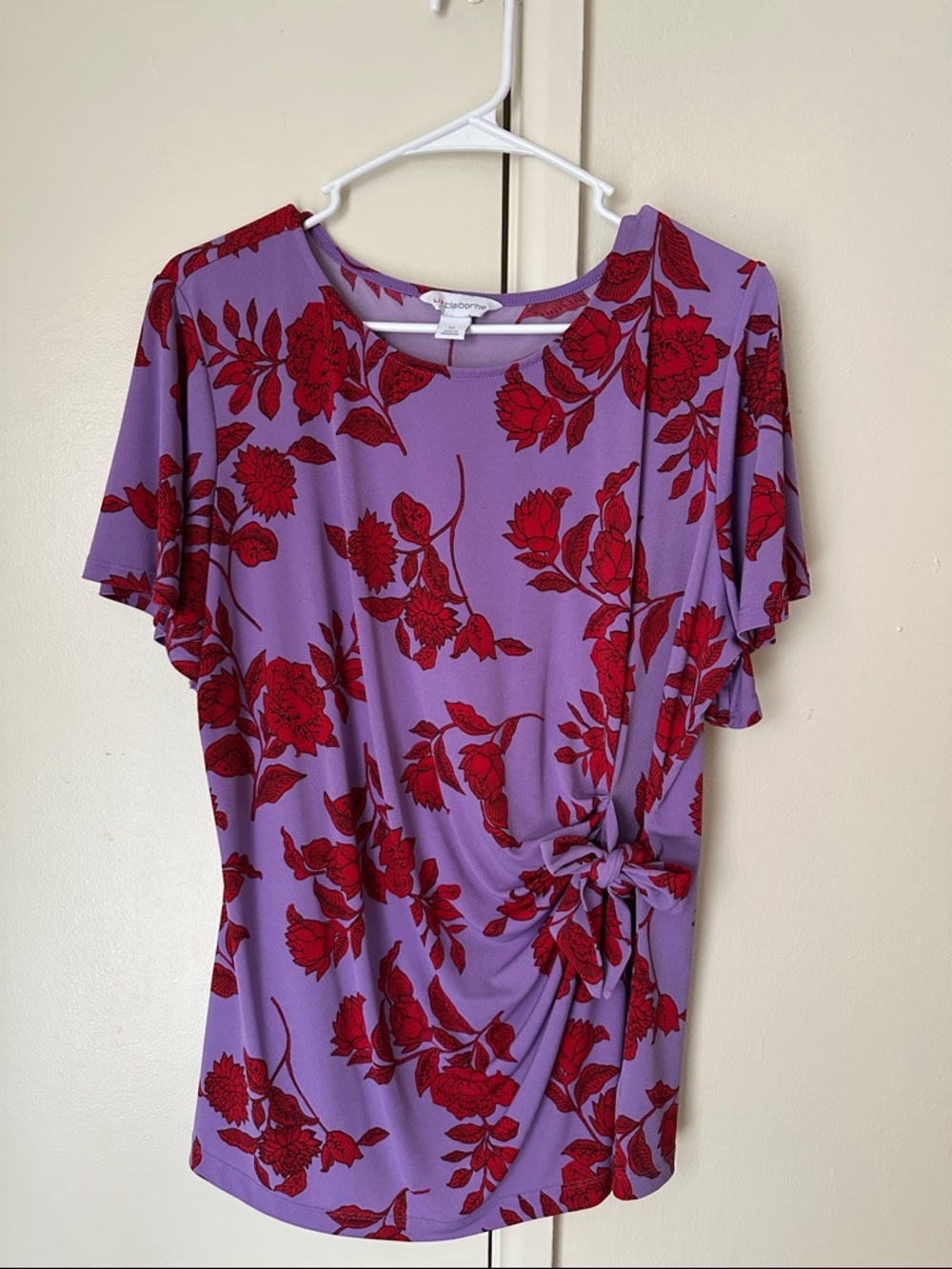 Liz Claiborne Lavender Top with Red Floral Print and Side Knot